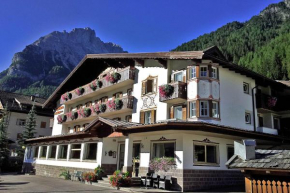 Гостиница Albergo Arnica, Канацеи